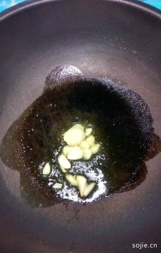 怎样做美味的青椒海带炒豆干？