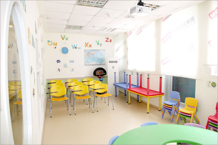 培训机构教室整体装修效果图 5款大型培训教室桌椅摆放设计图片