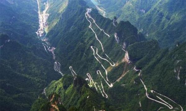 天门山盘山公路在哪个省 可以自驾游吗